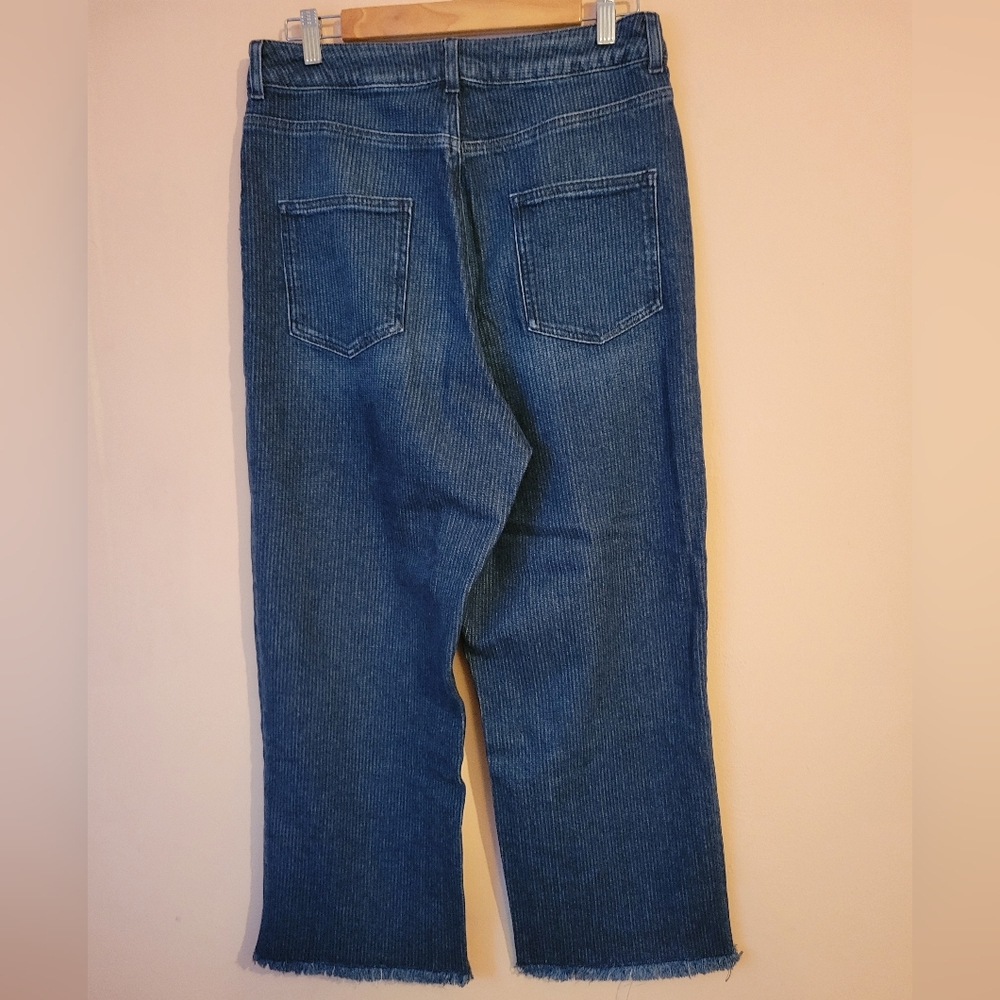 SALE!! ASOS Straight Leg Jeans With Frayed Hem, Slight Stretch, Midrise, Size 12 - Picture 5 of 9
